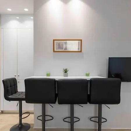Luxury Cozy In The Center Daire Rhodes City