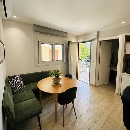 Luxury Cozy In The Center Daire Rhodes City