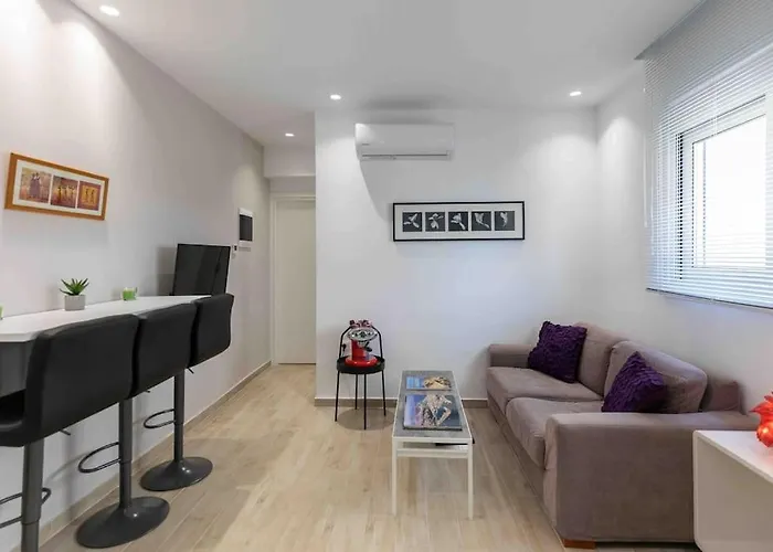 Luxury Cozy In The Center شقة *