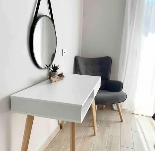 Luxury Cozy In The Center * Rhodes City